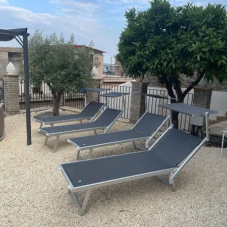 Bed And Relax-il Maniero Bed & Breakfast