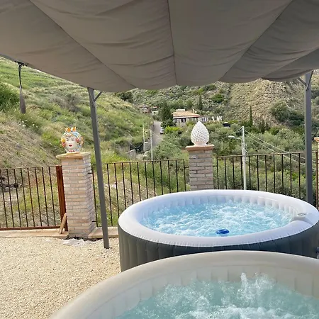 Bed And Relax-il Maniero Bed & Breakfast Calatabiano