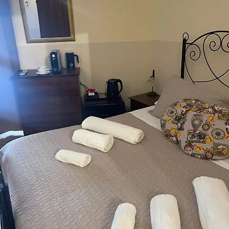 Bed And Relax-il Maniero * Calatabiano