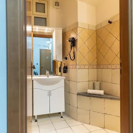 Bed And Relax-il Maniero 4* كالاتابيانو